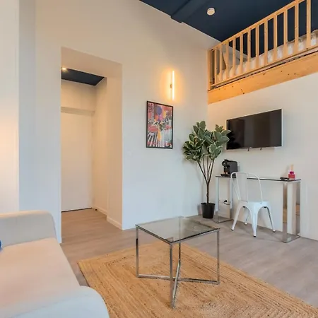 Grand Pour Deux Personnes En Mezzanine Villeneuve-d'Ascq