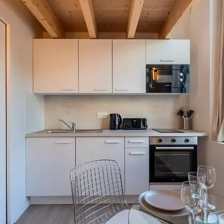 Grand Pour Deux Personnes En Mezzanine