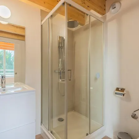 Grand Pour Deux Personnes En Mezzanine Villeneuve-d’Ascq
