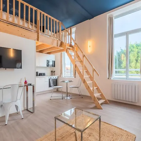 Grand Pour Deux Personnes En Mezzanine Apartment