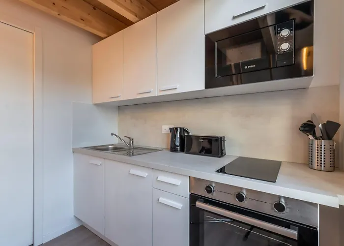 Grand Pour Deux Personnes En Mezzanine Appartement